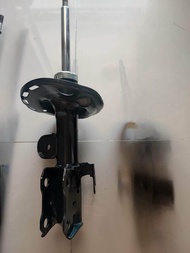 โช๊ค toyota prius ปี 2009 ถึง 2017 มือสอง used