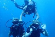 สถานที่ท่องเที่ยว/กิจกรรม PADI Discover Scuba Diving at Sail Rock From Koh Phangan (Beginners) - เกา