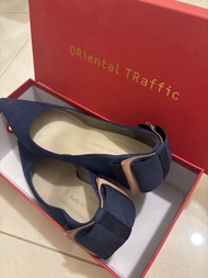 Oriental Traffic 40 藍色蝴蝶結尖頭平底鞋