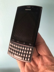 Nokia Asha 303