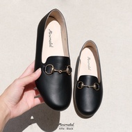 𝐌𝐈𝐍𝐈𝐌𝐀𝐋𝐈𝐒𝐓 รองเท้าหนังวัวรุ่น Alfie (Black) ทรง loafer หน้าเท้ากว้างใส่สบาย