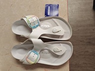 大扣款，過千蚊 🌈正版，原價$1300，香港購入，假野可報警🌈   Authentic 正版 全新 Birkenstock slippers sandals 女裝拖鞋 女裝涼鞋 女裝鞋  EU37 2