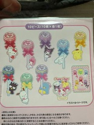 $40 /2 Sanrio chupa chups 行李箱貼紙 防水貼紙 hello kitty my melody PC狗 肉桂狗 布甸狗 kuromi xo sam 雷射貼紙 珍寶珠