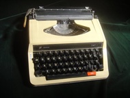 【老時光 OLD-TIME】早期二手茶色打字機M-2(功能失效.擺飾用