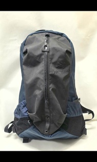ARC'TERYX Arro 22 Backpack 

Arcteryx 不死烏背包，户外/旅遊/行山/郊遊/越野