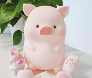 現貨唔洗等🔥lulu豬 第一代 拍拍 燈 lulu 豬 燈 女朋友 聖誕 生日 禮物 lulu the piggy xmas christmas birthday present gift