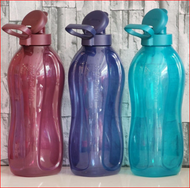 Original Tupperware Giant Eco Bottle 2L (1) with Handle (1)/ Botol air/ sekolah/ Minuman/ Bekas air/ Hadiah/ Gift
