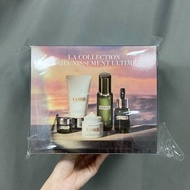 順豐包郵 LA MER 新款海藍之謎修護賦活五件套 內含:1.海藍之謎精華面霜60ml 2.海藍之謎面部濃縮精華50ml 3.海藍之謎眼部濃縮精華眼霜15ml 4.海藍之謎璀璨淨澈潔面泡沫125ml 
