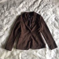 Suit Wear It Appropriately (Second Hand)