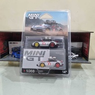 Mini GT 1068 Porsche 911 Dakar "Uncle Rally" Blister