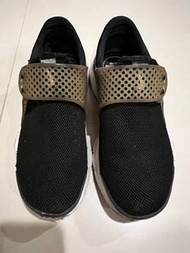 （二手）NIKE 女生23cm WMNS NIKE SOCK  DART BR 黑白 網布 襪套 慢跑鞋 跑步鞋