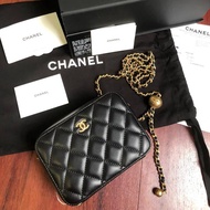 tas original branded bekas / NEW Chanel mini camera with pearl