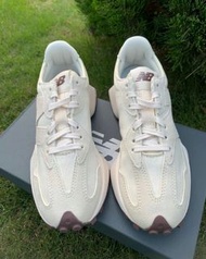 New Balance 327 跑步鞋 海鹽白