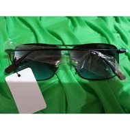 ♝ ◙ ❧ Kinetix Mall pull out shades.. 100% Legit.. with out case.. Brand new.. Quality shades