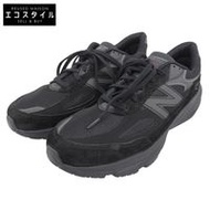 Like new New Balance Triple Black V6 low-top sneakers, men's, size 28cm, U990BB6, size 10 (US).