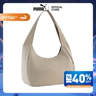 PUMA Prime/Select กระเป๋าสะพายข้างทรงโฮโบ YONA 20L สีเบจ - 09181901