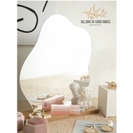 UNIQUE MAKEUP MIRROR - WAVY (first photo)