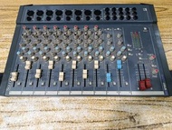 Soundcraft Spirit Folio 12 混音器。