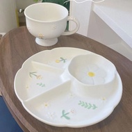 8.5寸Meal Tray Embossed Daisy Grid Plate Ceramic Fat Reduction Plate Grid Breakfast Plate Children's 
