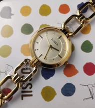 Womens Fossil watch 100% Original and Pawnable Ladies Watch