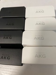 Samsung AKG 耳機。Type C   另有3.5 圓頭