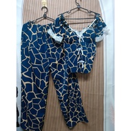 45_68 kg set of ruffle sleeves with lace trim and bow, padded top, mango silk pants