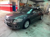 年份：2011年式 廠牌：TOYOTA CAMRY G版 排氣量：2399cc 顏色：灰色