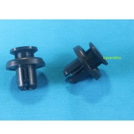 C49 - HONDA STREAM GRILLE CLIP (1 UNIT) (NEW)