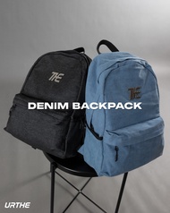 URTHE - กระเป๋าเป้ ผ้ายีนส์ ติดโลโก้โลหะ รุ่น DENIM BACKPACK