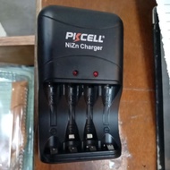 Charger piscell nizn 4 slot AA/AAA