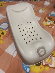 Lechin 嬰兒沐浴椅，浴架，新生兒便便神器