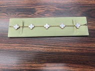 Van Cleef & Arpels  Alhambra 五花白母貝手鏈