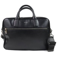 成色極佳的Paul Smith Smith黑色雙肩包/公文包，帶有品牌logo。男女皆宜。