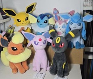 寶可夢伊布家族公仔 伊貝 Eevee 月亮 太陽 仙子  冰 火 電 水 夾公仔