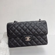 Chanel Classic Flap 23cm ( Black / Phw )