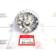 ORIGINAL VARIO 125/150 ROLLER HOUSING 22110K36A00 - 22110K35V00