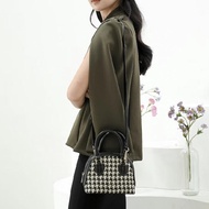 Mini Sling & Shoulder Bag Tifosi (Black & Cream) - Les Catino Original