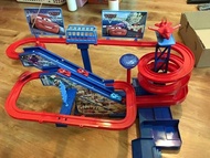 Đồ chơi đường đua siêu tốc lightning mcqueen