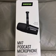 Shure MV7 postcast microphone