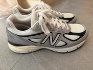 New Balance 990V4