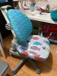 兒童可升降椅子