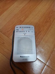 OE.         panasonic 。樂聲牌。收音機。RF-P50D。