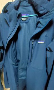PATAGONIA 男款連帽外套，防風防潑水透氣，全新未下水，海軍深藍色
