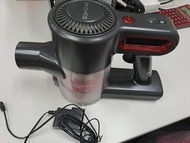 九成新小型吸塵器連配件