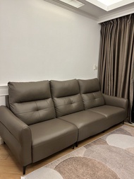 🛋️真皮三座位梳化(可坐四人）🤎 Modern Genuine Leather 3-Seater Sofa