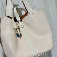 Handbag L i nd y 30x30 Thickness 20 Cm.a Little Stain