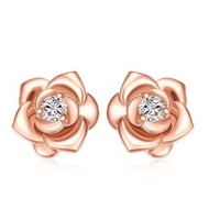 周大福 - 愛在心弦系列:18K/ 750玫瑰色黃金鑲天然鑽石耳環