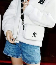 🇰🇷MLB FLEECE 肩背包