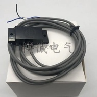 E2K-F10MC1 New Capacitive Proximity Switch Sensor NPN NO