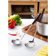 Kitchen Utensil 304 Stainless Steel Steamboat Soup Ladle Hole Ladle With Wooden Handle